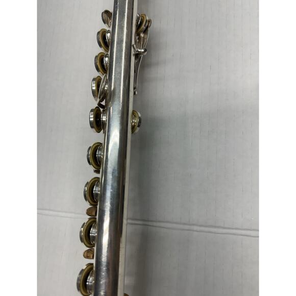 Gemeinhardt 2SP Top Student Flute With Case GUC - Picture 2 of 15